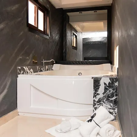 Szálloda Paradiso 3*