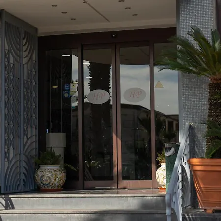 فندق Paradiso لاغو باتريا