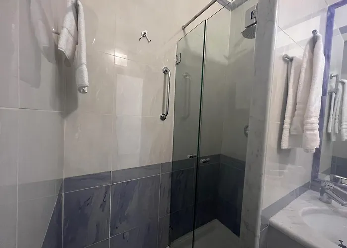 מלון Paradiso לאגו פטרייה